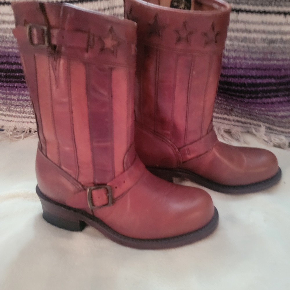 Women's frye 150th anniversary 6